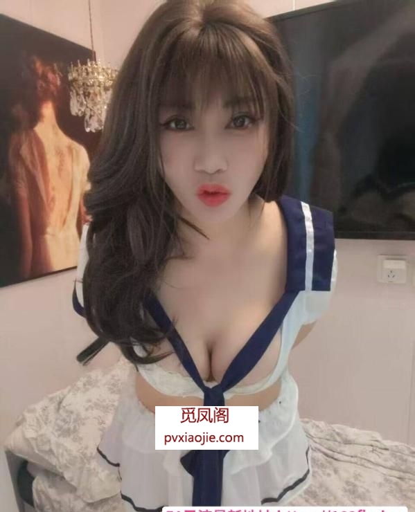 制服黑丝嫩妹
