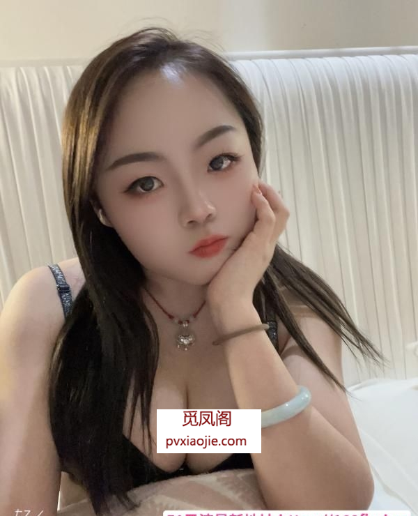 大胸服务型小妹