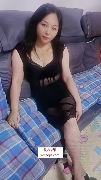 丰满黑丝骚少妇