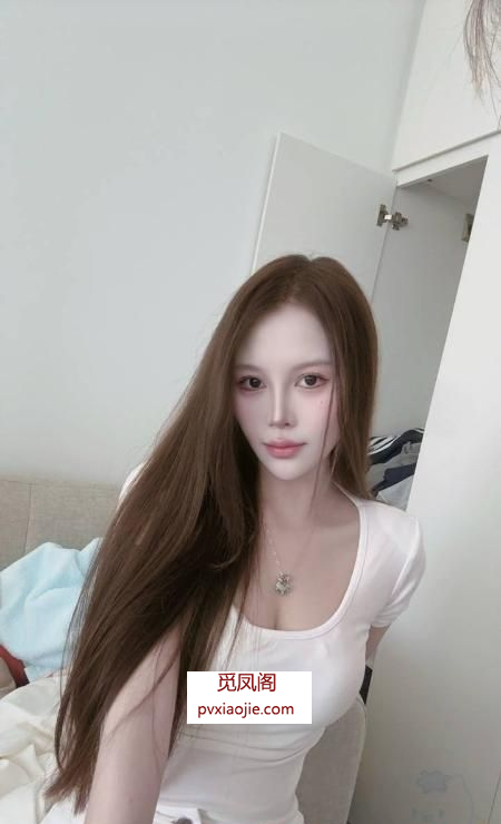 龙华大胸女友茜茜